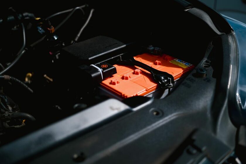 EA640 Premium, 64 Ah 640 A Exide